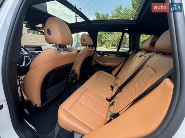 Белый БМВ Х3, объемом двигателя 2 л и пробегом 90 тыс. км за 39000 $, фото 22 на Automoto.ua