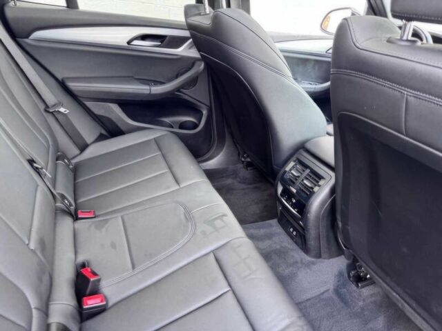 Белый БМВ Х3, объемом двигателя 2 л и пробегом 45 тыс. км за 10100 $, фото 9 на Automoto.ua