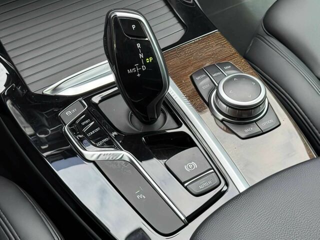 Білий БМВ Х3, об'ємом двигуна 2 л та пробігом 30 тис. км за 15000 $, фото 12 на Automoto.ua