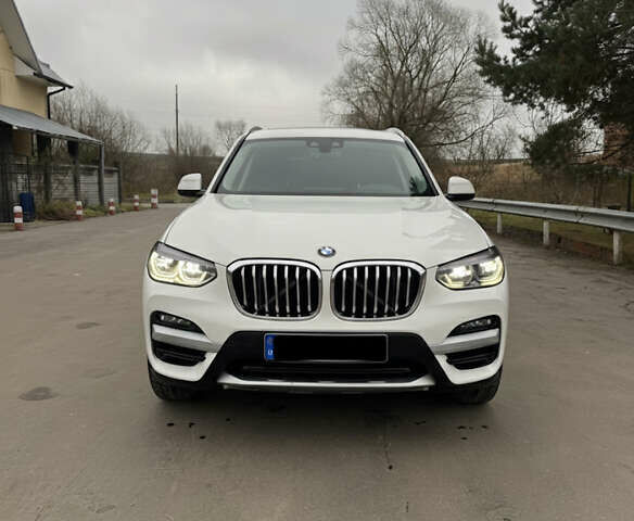 Белый БМВ Х3, объемом двигателя 3 л и пробегом 147 тыс. км за 34500 $, фото 8 на Automoto.ua