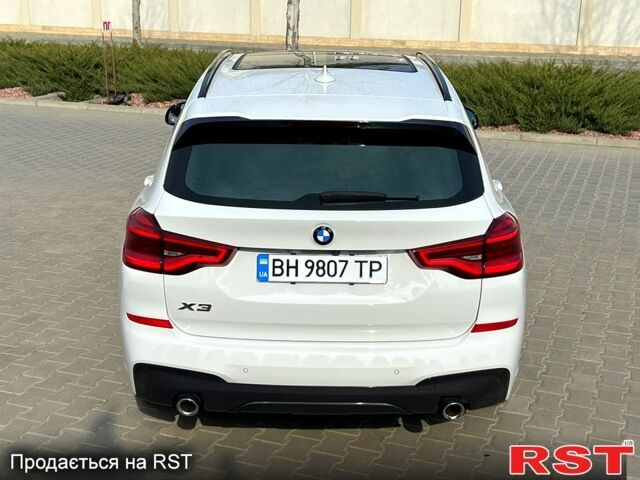 Белый БМВ Х3, объемом двигателя 2 л и пробегом 101 тыс. км за 40900 $, фото 3 на Automoto.ua