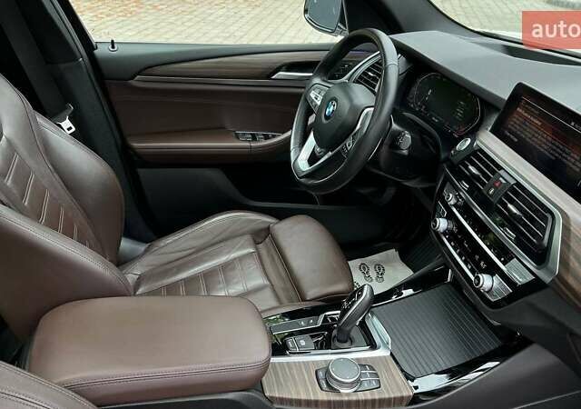 Белый БМВ Х3, объемом двигателя 2 л и пробегом 97 тыс. км за 32499 $, фото 43 на Automoto.ua