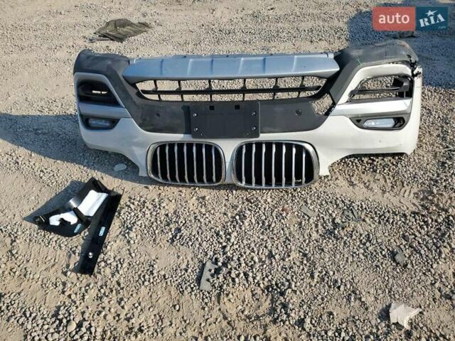 Белый БМВ Х3, объемом двигателя 2 л и пробегом 122 тыс. км за 14250 $, фото 12 на Automoto.ua