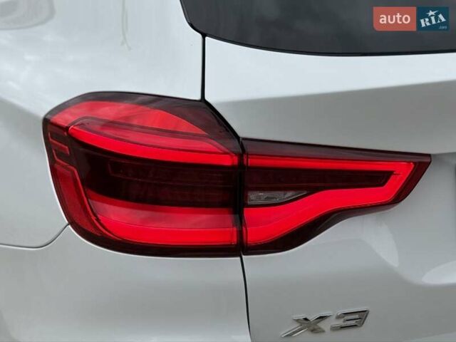 Білий БМВ Х3, об'ємом двигуна 2 л та пробігом 73 тис. км за 41900 $, фото 15 на Automoto.ua