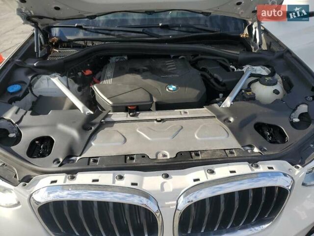 Белый БМВ Х3, объемом двигателя 2 л и пробегом 72 тыс. км за 11500 $, фото 10 на Automoto.ua