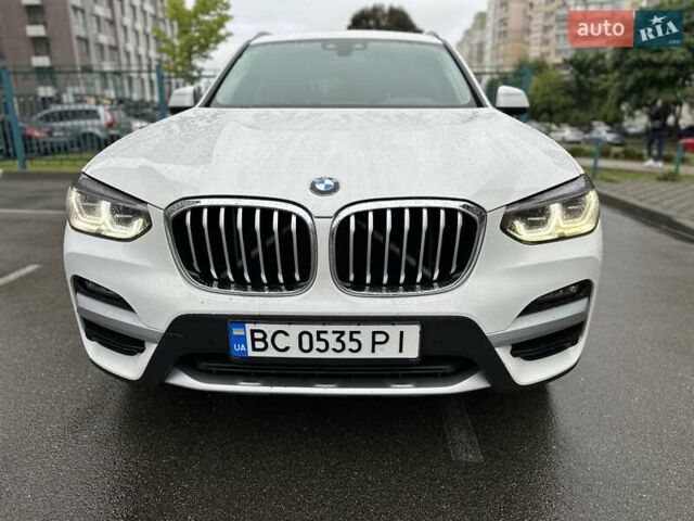 Белый БМВ Х3, объемом двигателя 3 л и пробегом 236 тыс. км за 36000 $, фото 7 на Automoto.ua