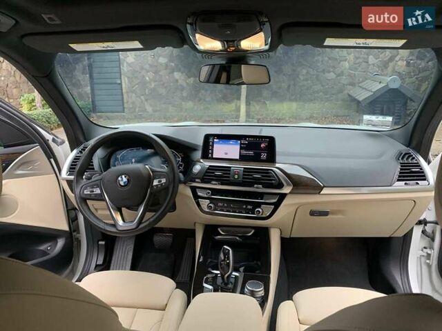 Белый БМВ Х3, объемом двигателя 2 л и пробегом 38 тыс. км за 41500 $, фото 14 на Automoto.ua