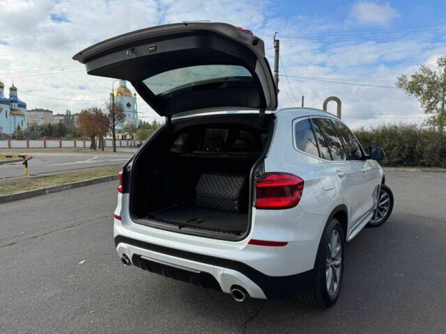 Білий БМВ Х3, об'ємом двигуна 0 л та пробігом 110 тис. км за 21000 $, фото 7 на Automoto.ua