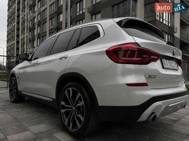 Белый БМВ Х3, объемом двигателя 2 л и пробегом 51 тыс. км за 39333 $, фото 57 на Automoto.ua