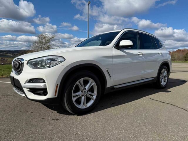 Білий БМВ Х3, об'ємом двигуна 2 л та пробігом 33 тис. км за 16450 $, фото 1 на Automoto.ua