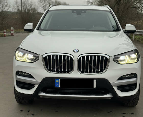 Белый БМВ Х3, объемом двигателя 3 л и пробегом 147 тыс. км за 34500 $, фото 7 на Automoto.ua
