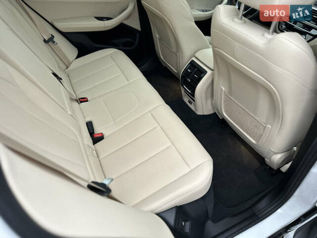 Білий БМВ Х3, об'ємом двигуна 2 л та пробігом 39 тис. км за 41500 $, фото 19 на Automoto.ua