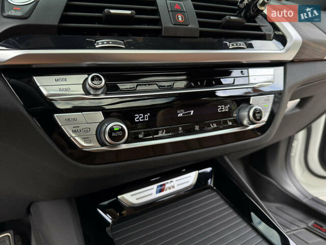 Білий БМВ Х3, об'ємом двигуна 3 л та пробігом 92 тис. км за 41900 $, фото 20 на Automoto.ua