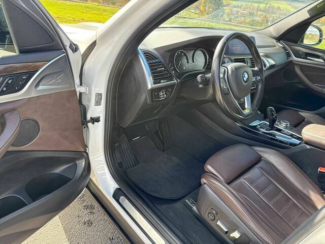 Білий БМВ Х3, об'ємом двигуна 2 л та пробігом 33 тис. км за 16450 $, фото 7 на Automoto.ua