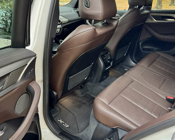 Білий БМВ Х3, об'ємом двигуна 3 л та пробігом 64 тис. км за 39999 $, фото 69 на Automoto.ua
