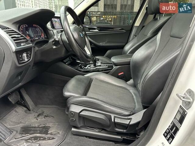 Белый БМВ Х3, объемом двигателя 3 л и пробегом 147 тыс. км за 34900 $, фото 20 на Automoto.ua