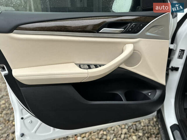 Білий БМВ Х3, об'ємом двигуна 2 л та пробігом 39 тис. км за 41500 $, фото 14 на Automoto.ua