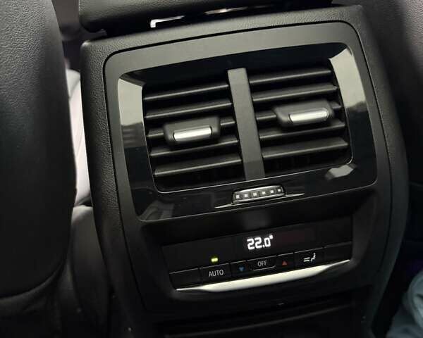 Белый БМВ Х3, объемом двигателя 2 л и пробегом 51 тыс. км за 39333 $, фото 4 на Automoto.ua