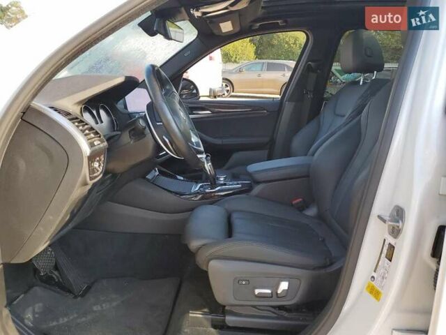 Белый БМВ Х3, объемом двигателя 2 л и пробегом 122 тыс. км за 14250 $, фото 6 на Automoto.ua