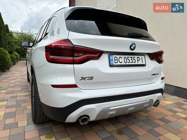Белый БМВ Х3, объемом двигателя 2.99 л и пробегом 1 тыс. км за 33900 $, фото 33 на Automoto.ua