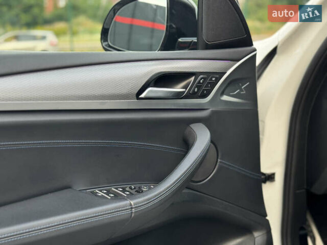 Білий БМВ Х3, об'ємом двигуна 3 л та пробігом 166 тис. км за 41499 $, фото 23 на Automoto.ua