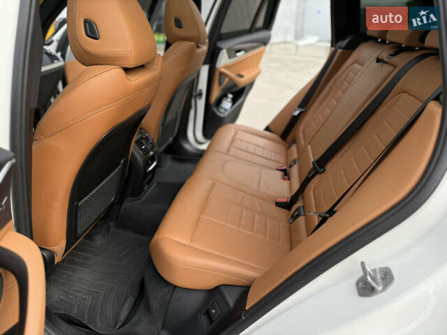 Білий БМВ Х3, об'ємом двигуна 3 л та пробігом 92 тис. км за 41900 $, фото 18 на Automoto.ua