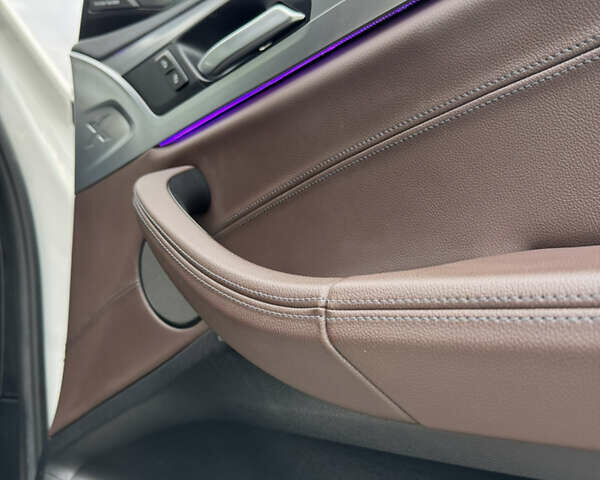 Білий БМВ Х3, об'ємом двигуна 3 л та пробігом 64 тис. км за 39999 $, фото 19 на Automoto.ua