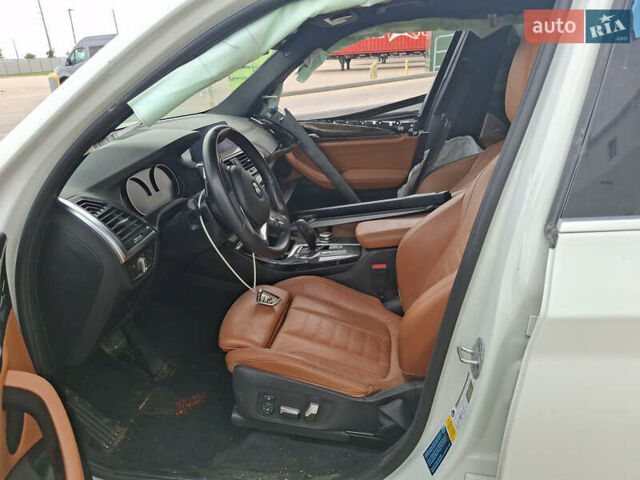 Білий БМВ Х3, об'ємом двигуна 0 л та пробігом 150 тис. км за 19200 $, фото 14 на Automoto.ua
