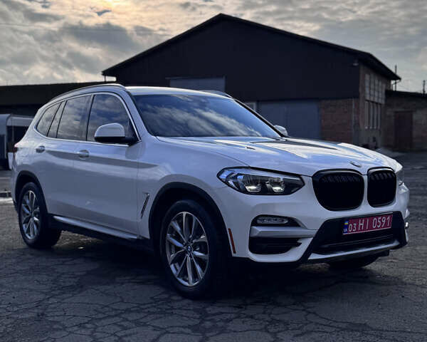 Білий БМВ Х3, об'ємом двигуна 2 л та пробігом 85 тис. км за 24999 $, фото 3 на Automoto.ua