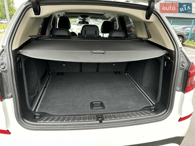 Белый БМВ Х3, объемом двигателя 3 л и пробегом 147 тыс. км за 34900 $, фото 5 на Automoto.ua