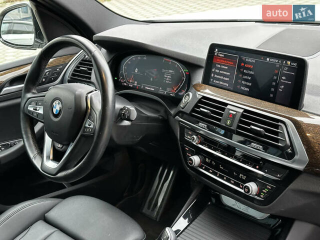 Белый БМВ Х3, объемом двигателя 2 л и пробегом 54 тыс. км за 33200 $, фото 7 на Automoto.ua