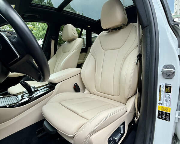 Белый БМВ Х3, объемом двигателя 2 л и пробегом 89 тыс. км за 33900 $, фото 19 на Automoto.ua