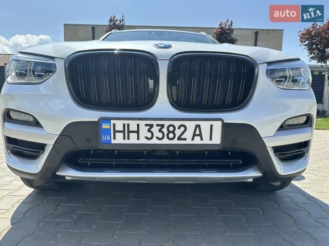 Белый БМВ Х3, объемом двигателя 2 л и пробегом 60 тыс. км за 32900 $, фото 36 на Automoto.ua