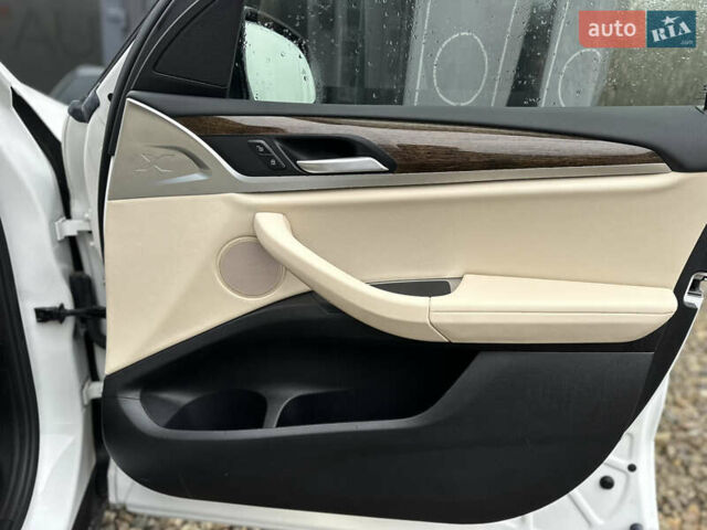 Білий БМВ Х3, об'ємом двигуна 2 л та пробігом 39 тис. км за 41500 $, фото 20 на Automoto.ua