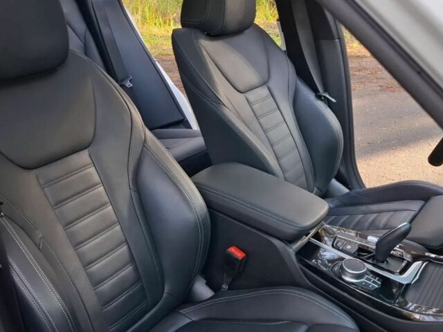 Белый БМВ Х3, объемом двигателя 2 л и пробегом 47 тыс. км за 25000 $, фото 10 на Automoto.ua