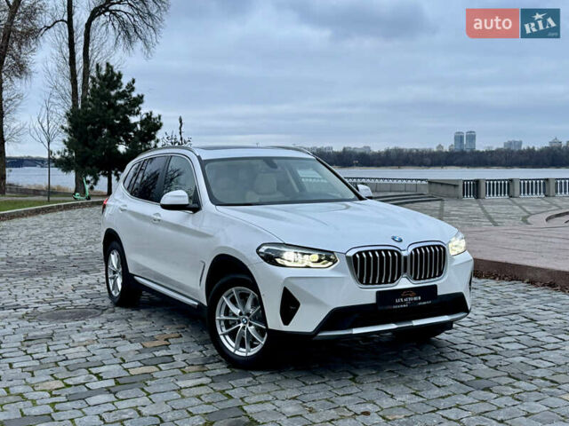 Белый БМВ Х3, объемом двигателя 2 л и пробегом 13 тыс. км за 45555 $, фото 91 на Automoto.ua