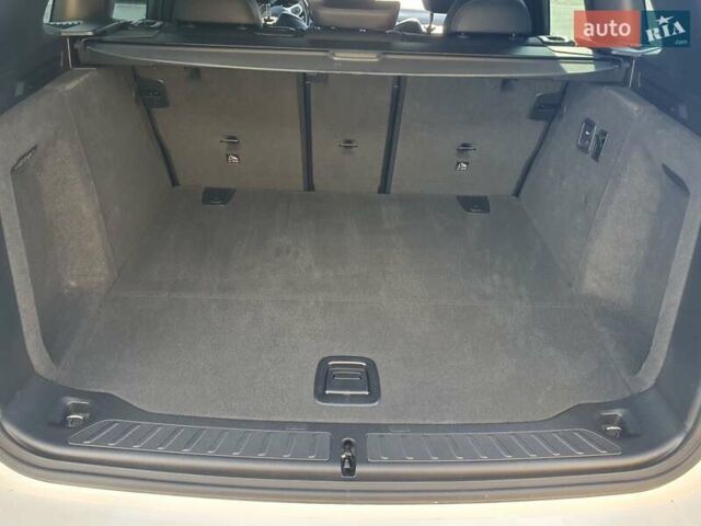 Білий БМВ Х3, об'ємом двигуна 2 л та пробігом 62 тис. км за 45500 $, фото 17 на Automoto.ua