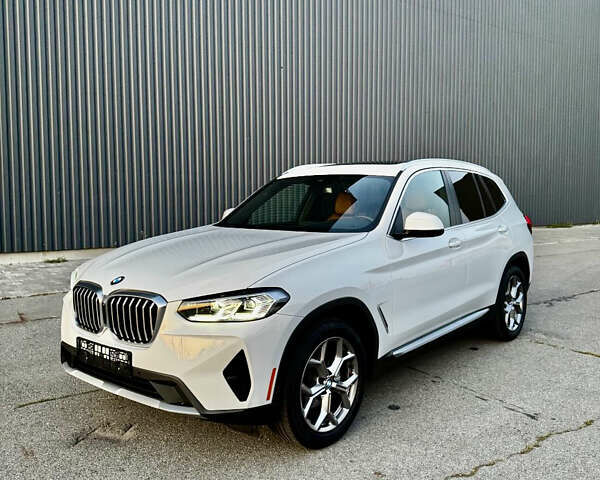 Белый БМВ Х3, объемом двигателя 2 л и пробегом 37 тыс. км за 35900 $, фото 3 на Automoto.ua