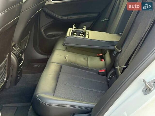 Белый БМВ Х3, объемом двигателя 2 л и пробегом 149 тыс. км за 35800 $, фото 28 на Automoto.ua