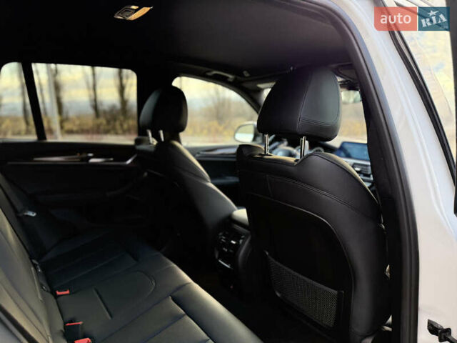 Белый БМВ Х3, объемом двигателя 2 л и пробегом 40 тыс. км за 27950 $, фото 39 на Automoto.ua