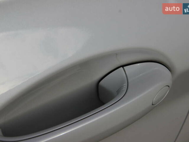 Белый БМВ Х3, объемом двигателя 2 л и пробегом 18 тыс. км за 54000 $, фото 15 на Automoto.ua