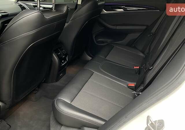 Белый БМВ Х3, объемом двигателя 2 л и пробегом 88 тыс. км за 37107 $, фото 8 на Automoto.ua