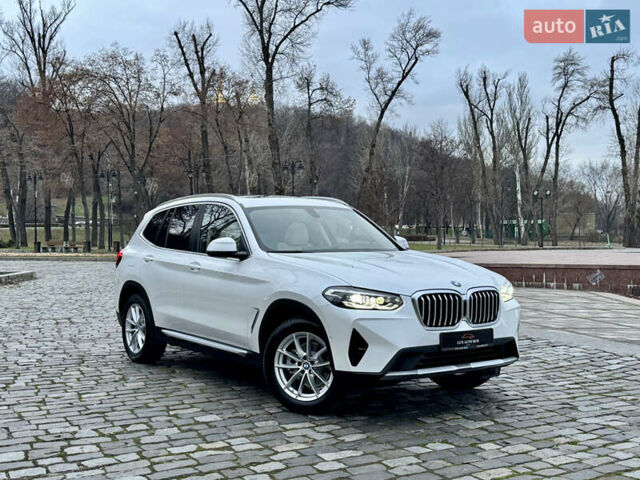 Белый БМВ Х3, объемом двигателя 2 л и пробегом 13 тыс. км за 45555 $, фото 82 на Automoto.ua