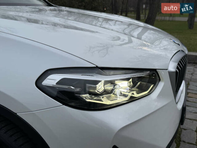 Белый БМВ Х3, объемом двигателя 2 л и пробегом 13 тыс. км за 45555 $, фото 67 на Automoto.ua