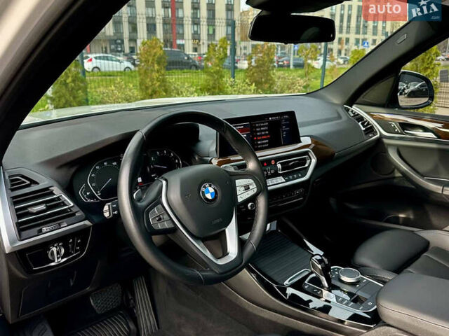 Белый БМВ Х3, объемом двигателя 2 л и пробегом 124 тыс. км за 39900 $, фото 23 на Automoto.ua