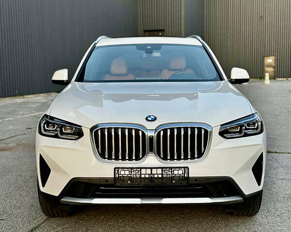 Белый БМВ Х3, объемом двигателя 2 л и пробегом 37 тыс. км за 35900 $, фото 31 на Automoto.ua