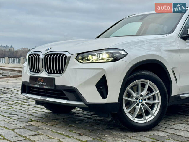 Белый БМВ Х3, объемом двигателя 2 л и пробегом 13 тыс. км за 45555 $, фото 139 на Automoto.ua