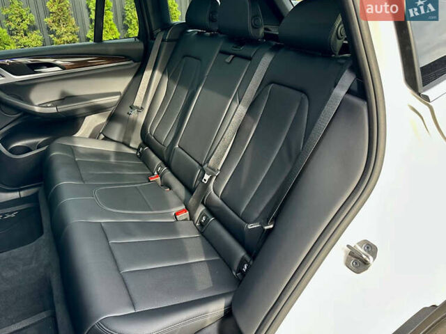 Белый БМВ Х3, объемом двигателя 2 л и пробегом 124 тыс. км за 39900 $, фото 35 на Automoto.ua