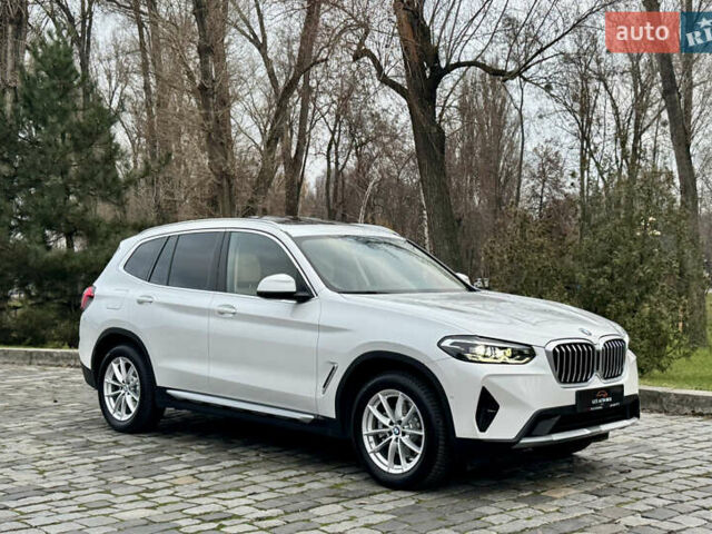 Белый БМВ Х3, объемом двигателя 2 л и пробегом 13 тыс. км за 45555 $, фото 149 на Automoto.ua