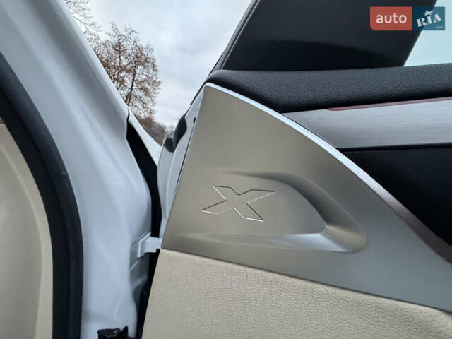Белый БМВ Х3, объемом двигателя 2 л и пробегом 13 тыс. км за 45555 $, фото 121 на Automoto.ua